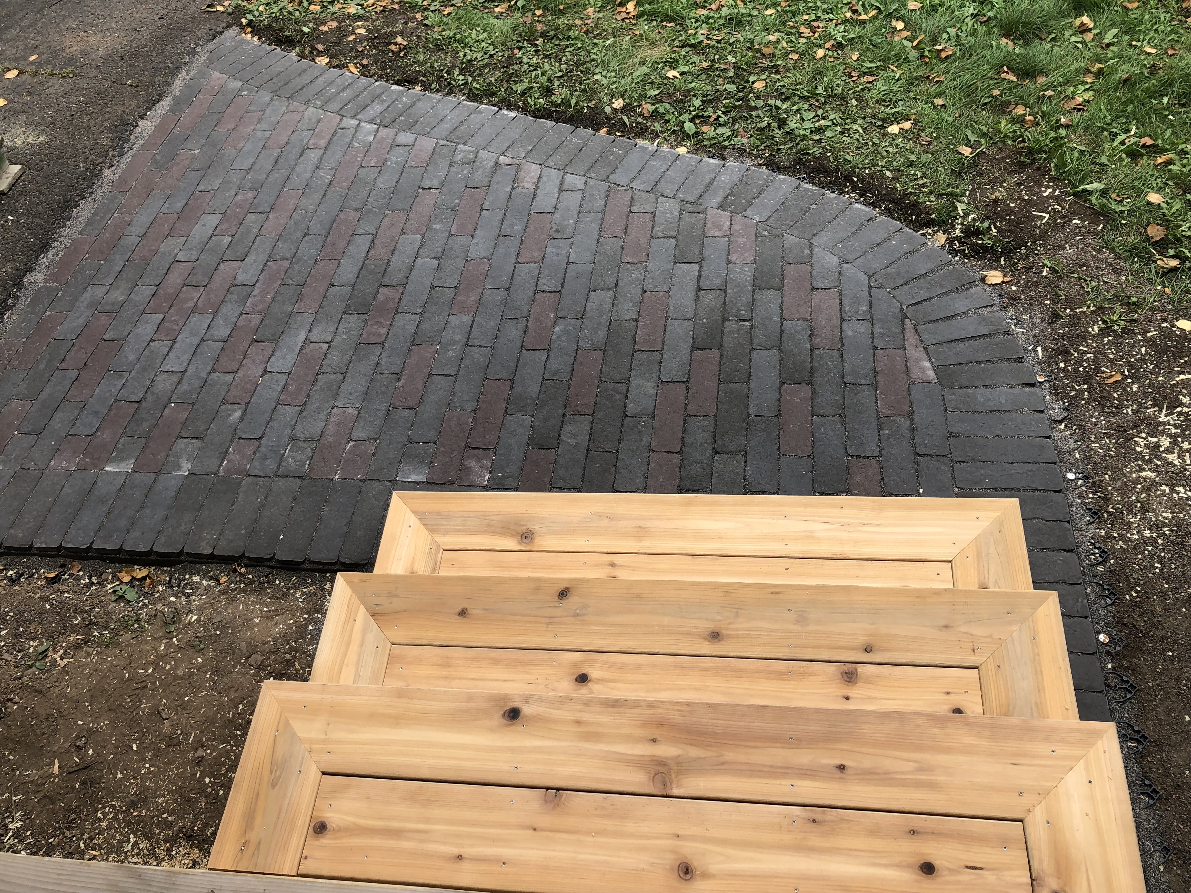Pavers and Steps horizontal view